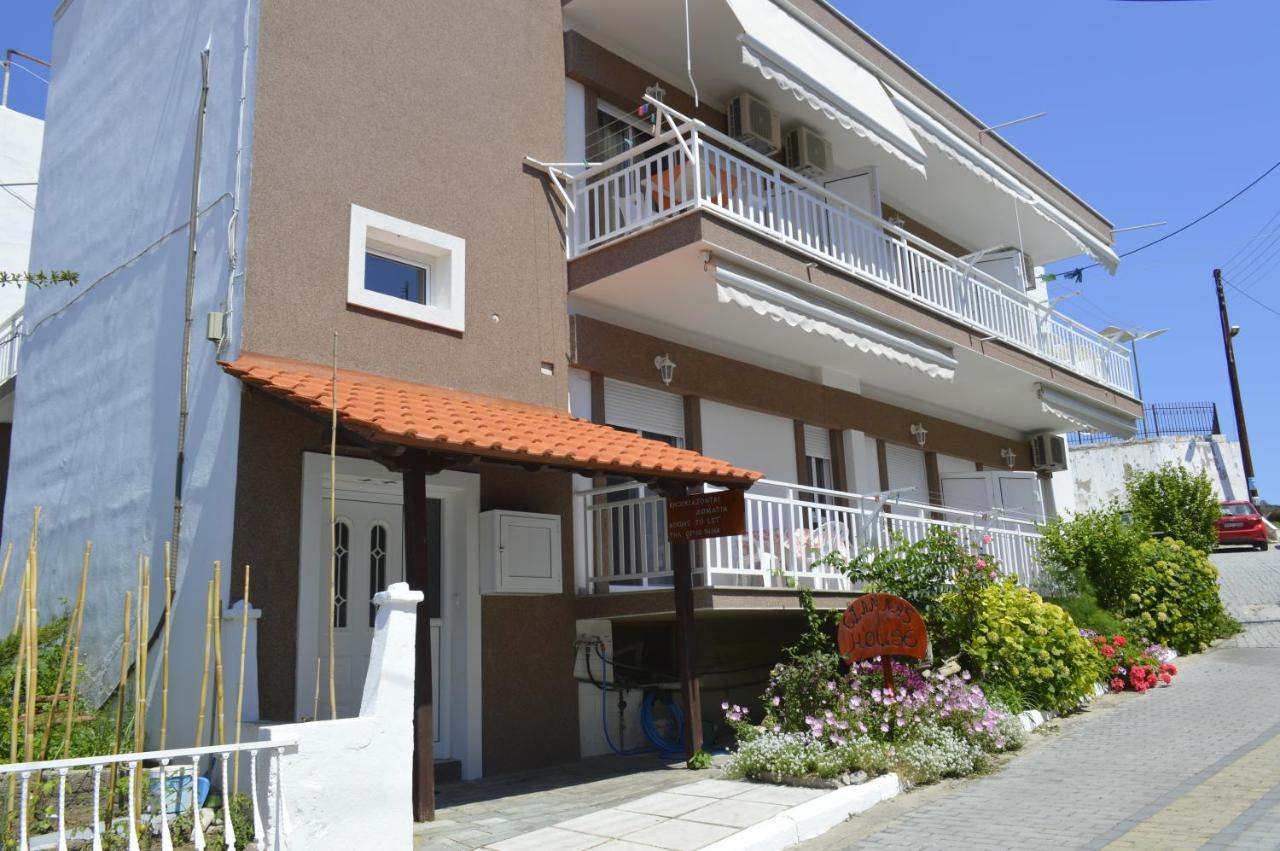 Aparthotel Giannas House Sarti Exteriér fotografie
